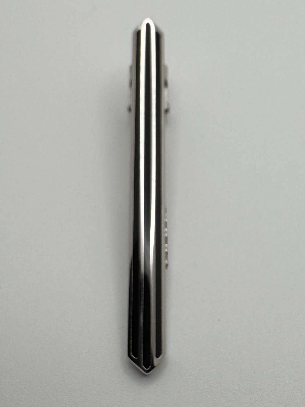 NWOT Burberry Silver and Black Striped Tie Clip - Picture 10 of 13